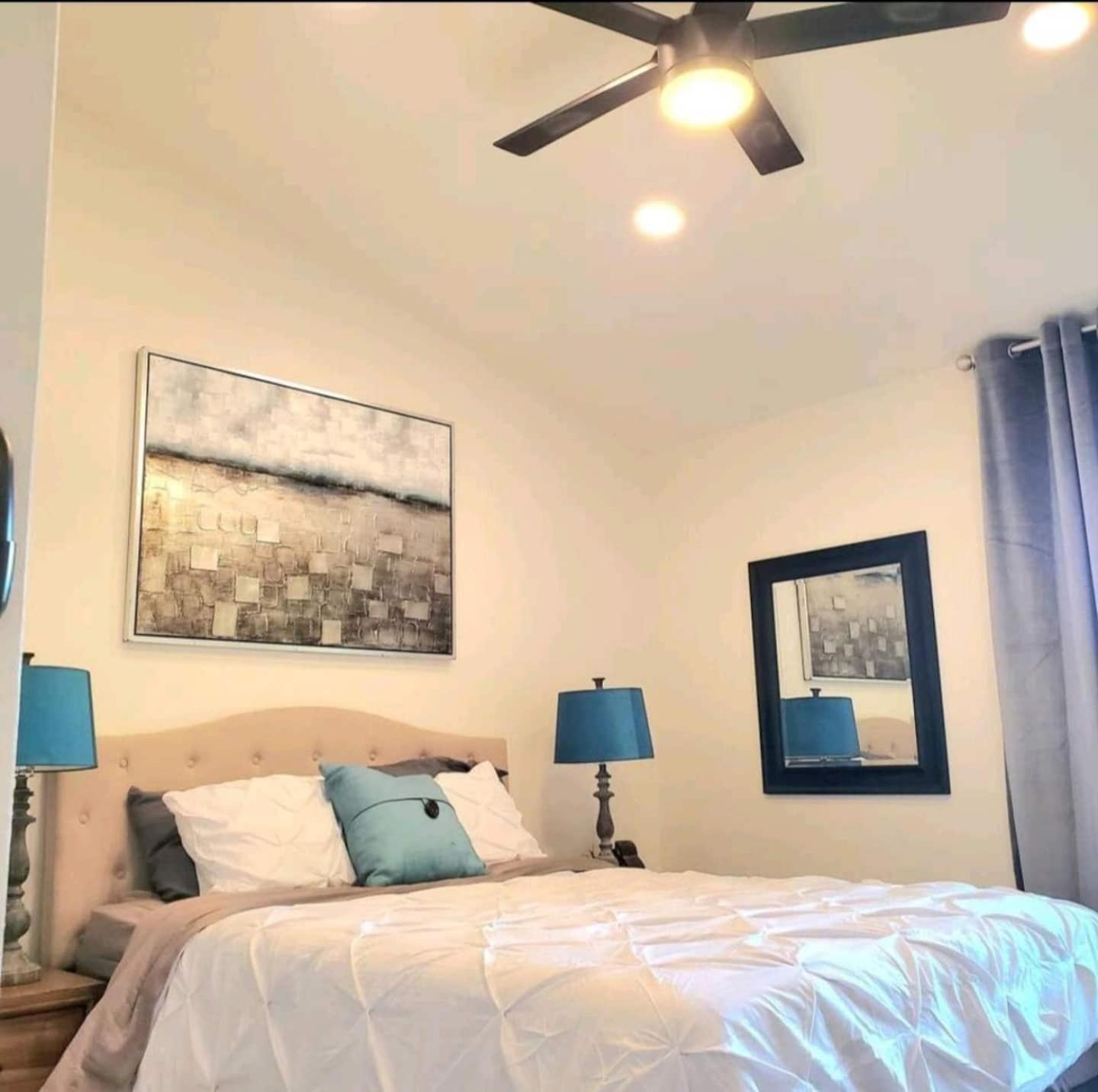 Spacious 4Bed 2Bath, Gated Pool, Wi-Fi, Garage Villa Los Angeles Exterior photo