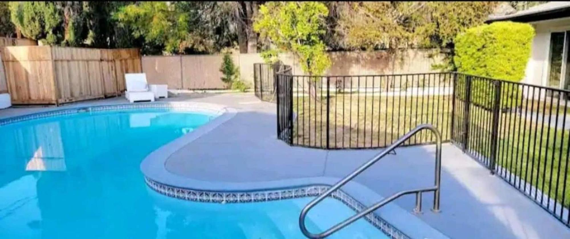 Spacious 4Bed 2Bath, Gated Pool, Wi-Fi, Garage Villa Los Angeles Exterior photo